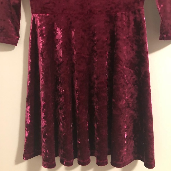 Forever 21 scoop neck crushed velvet skater dress - Picture 4 of 9